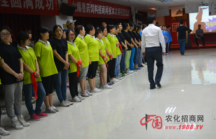 һ�ݸ�����һ���ի@���C(j��)��(hu��)�����o�М�(zh��n)�����