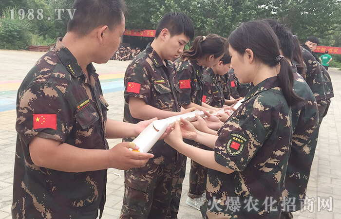 ���ģ�����