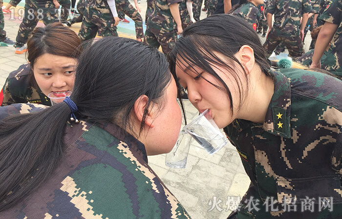 ���Ĳ������^��ǰ��